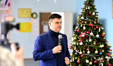 В новогоднем графике Ильдара Искакова